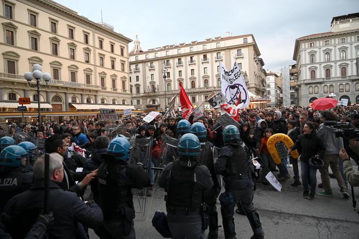 Firenze: Allarme Per Manifestazione Del 30 Ottobre, Organizzata Sui ...