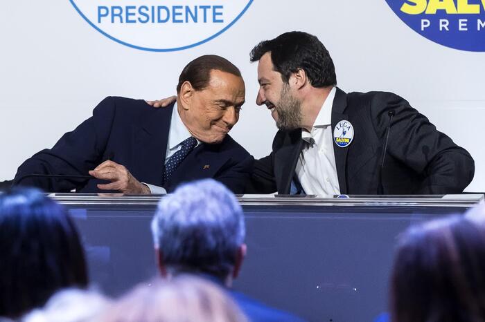 Aeroporti: Malpensa sarà intitolato a Silvio Berlusconi. Esulta Salvini. M5S: “Il mondo riderà”