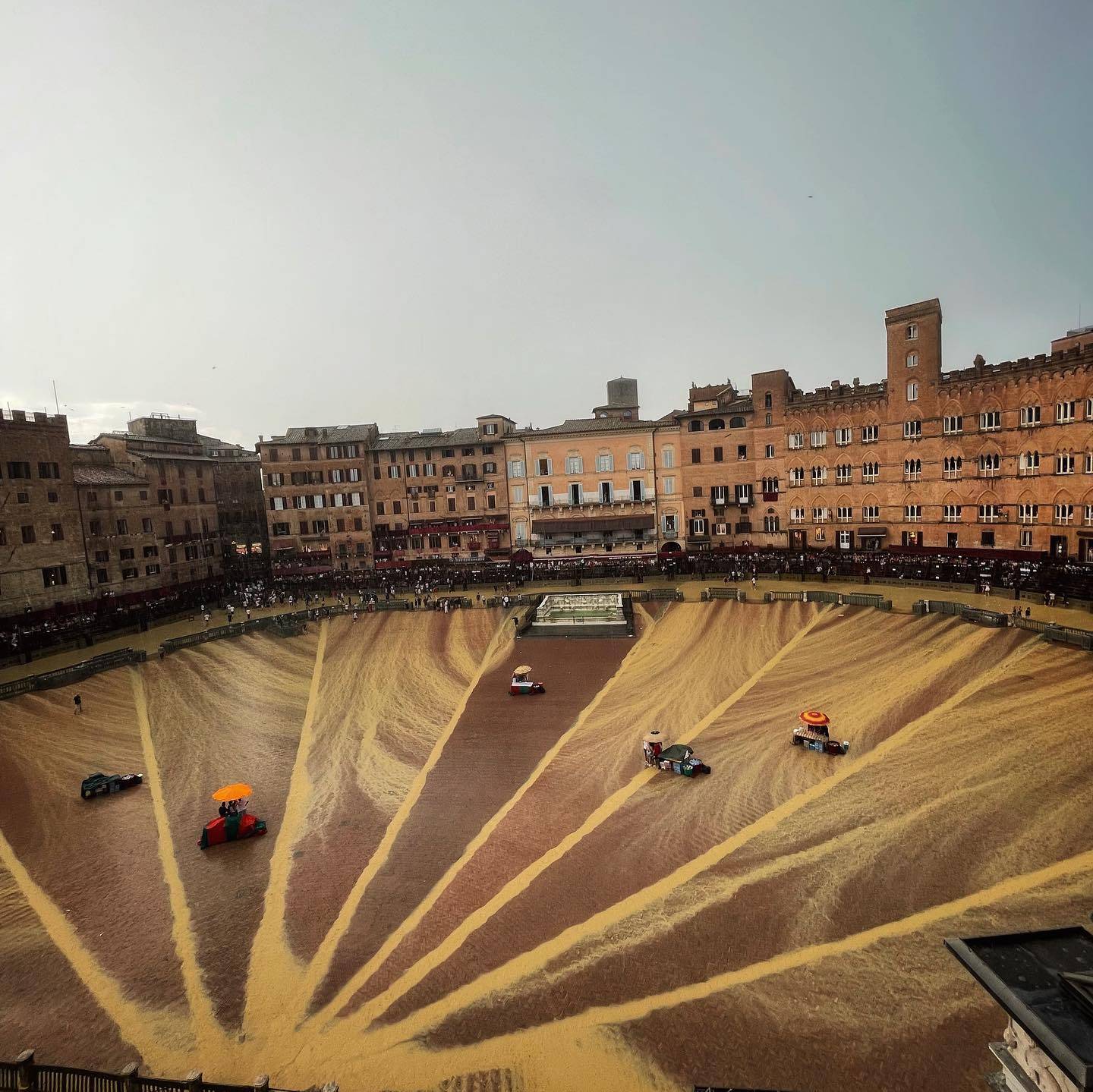 Palio Siena rinviato due volte nel 2024 è la prima volta in 155 anni