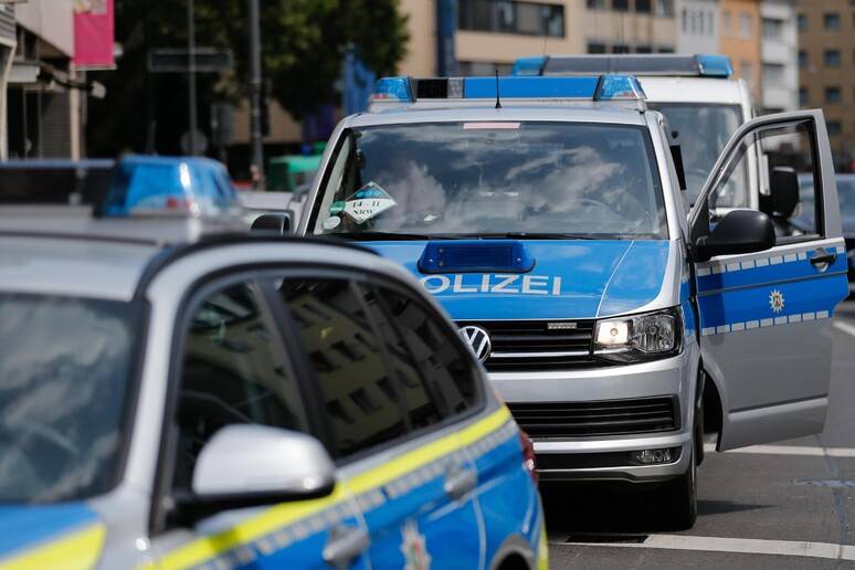 Euro 2024, Polonia Olanda: la polizia spara ad un uomo armato di piccone e molotov ad Amburgo