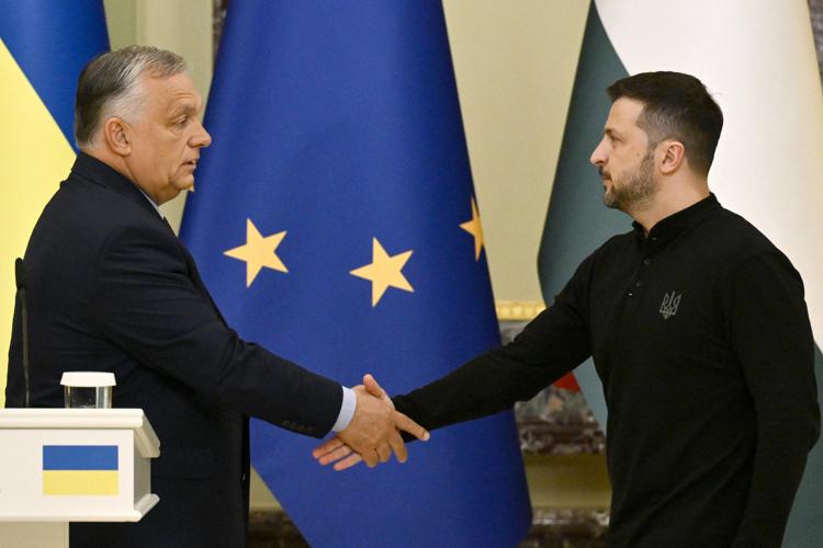 Orban a Kiev invoca tregua subito: gelo di Zelensky. Putin va ad incontrare Xi