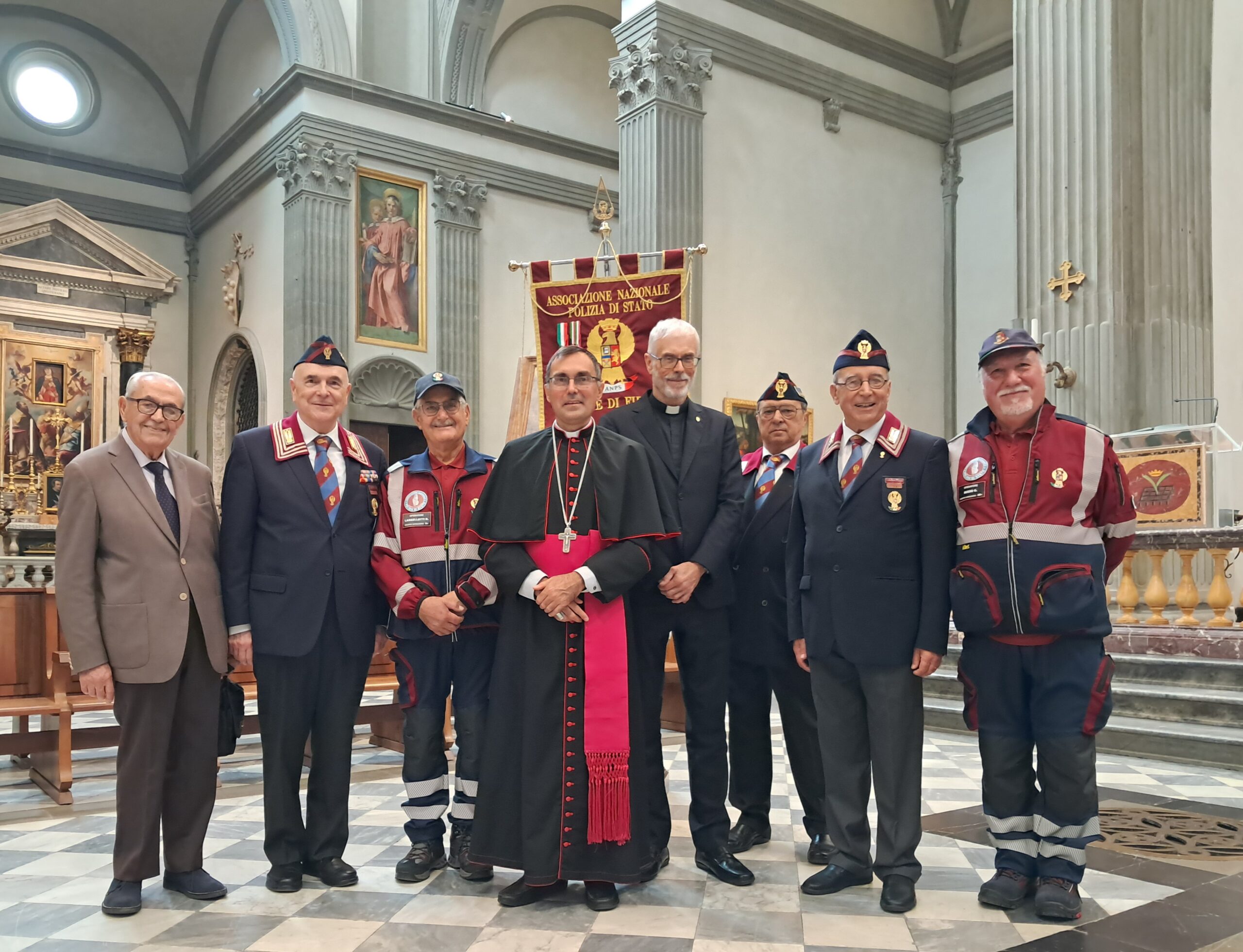 Polizia di Stato, celebrato San Michele Arcangelo 2024: premi agli agenti e messa dell’arcivescovo Gambelli