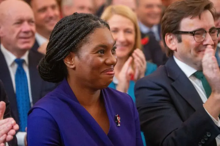 Gran Bretagna: Kemi Badenoch nuova leader dei Tory. Dopo la sconfitta di Sunak