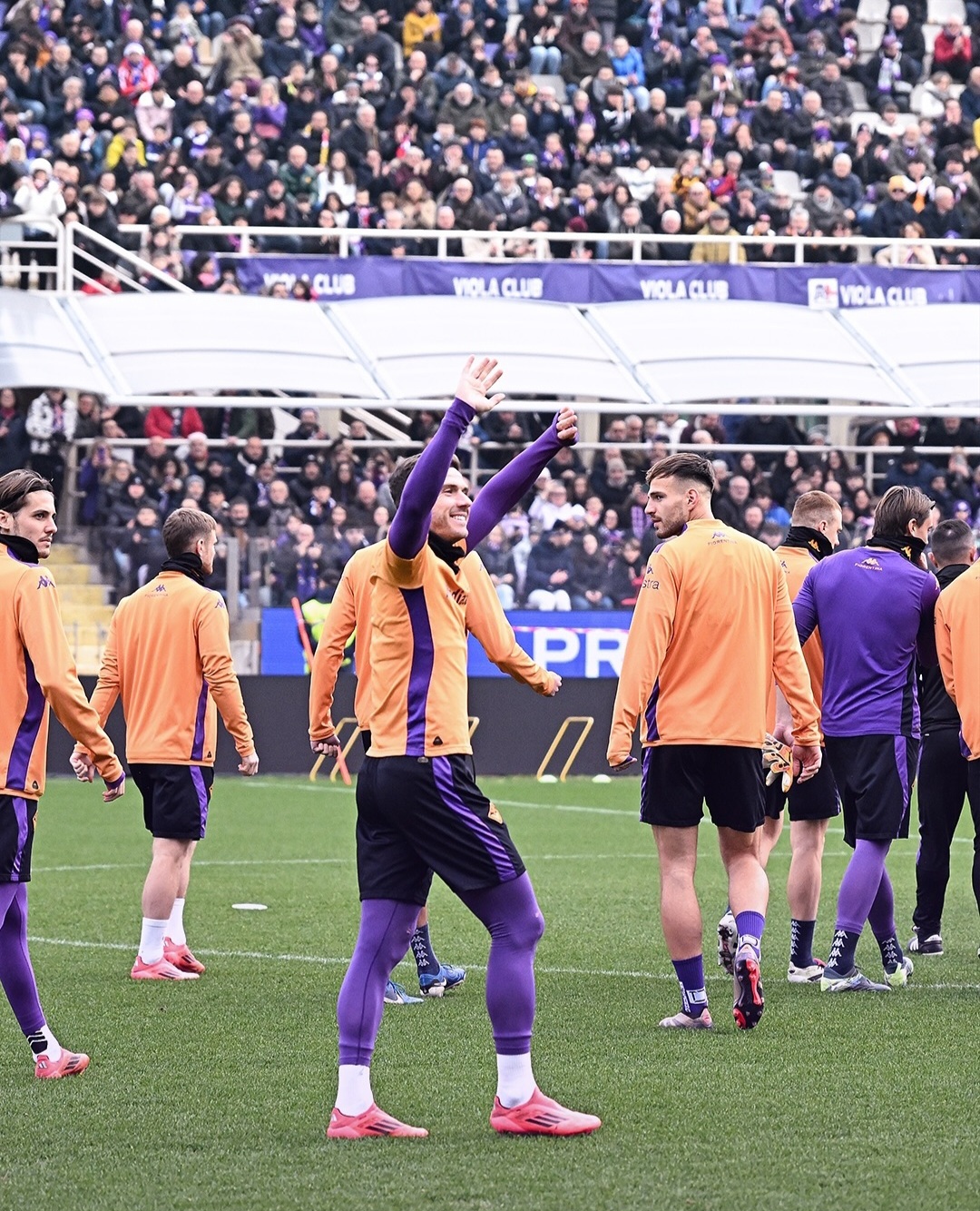 Fiorentina: allenamento a porte aperte al Franchi per 5mila tifosi. In campo Valentini. Il saluto, commosso, a Quarta