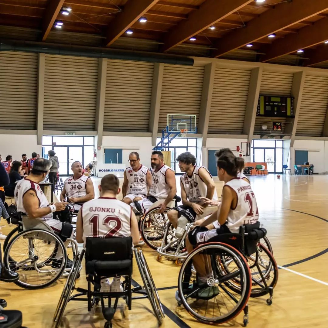 Livorno: insulti contro atleti disabili della Bastia. Danneggiate le carrozzine