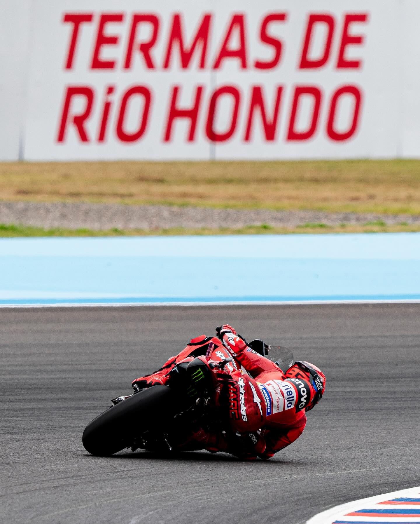 Motomondiale, Gp Argentina: Marc Marquez si prende pole e tempo record. Bagnaia quarto