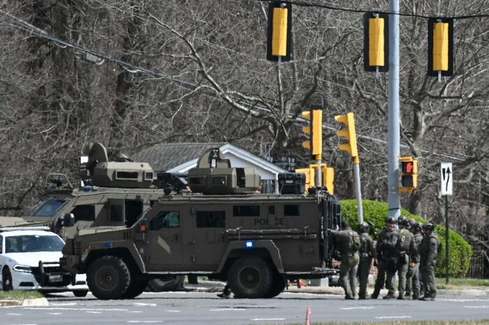 Usa: spari fuori da quartier generale della Cia in Virginia. Un uomo barricato